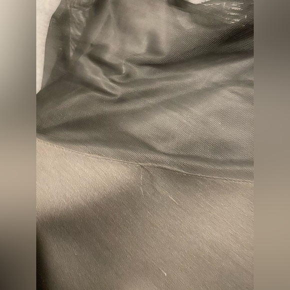 Mesh Top LBD - Picture 2 of 9